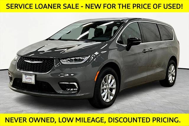 2025 Chrysler Pacifica PACIFICA SELECT AWD