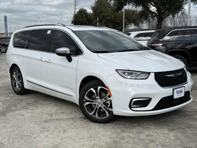 2025 Chrysler Pacifica PACIFICA PINNACLE
