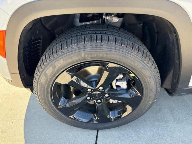 2025 Jeep Grand Cherokee GRAND CHEROKEE L LIMITED 4X2