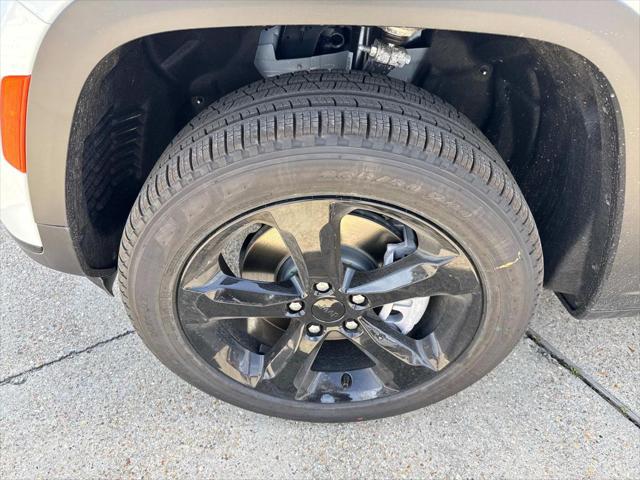2025 Jeep Grand Cherokee GRAND CHEROKEE L LIMITED 4X2