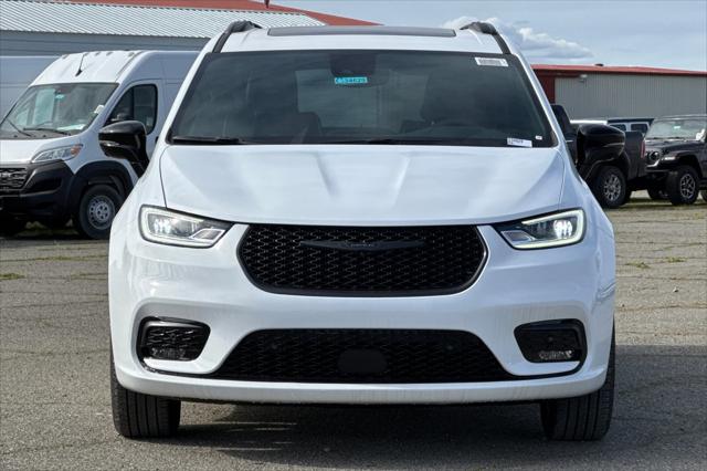 2025 Chrysler Pacifica PACIFICA LIMITED AWD