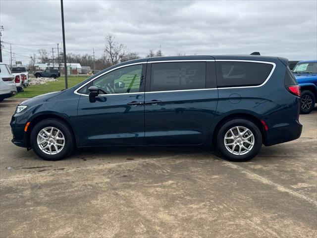 2025 Chrysler Pacifica PACIFICA SELECT