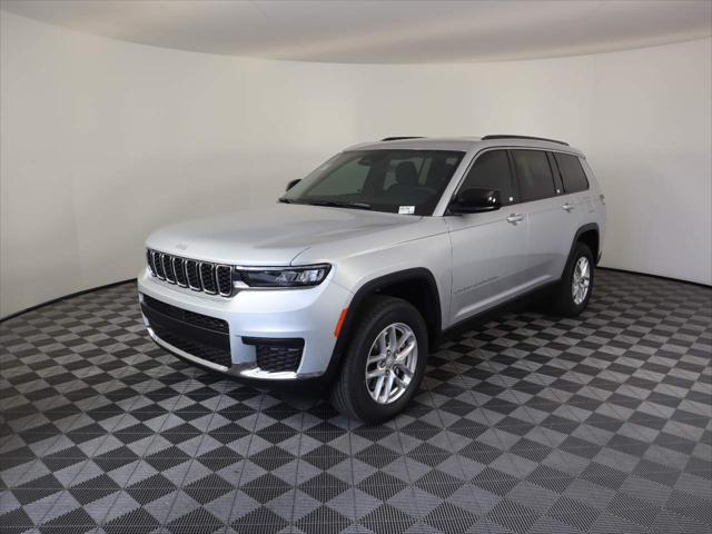 2025 Jeep Grand Cherokee GRAND CHEROKEE L LAREDO X 4X4