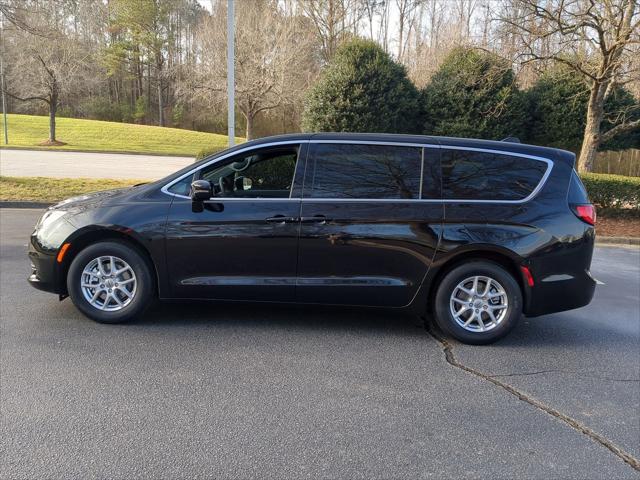 2025 Chrysler Voyager VOYAGER