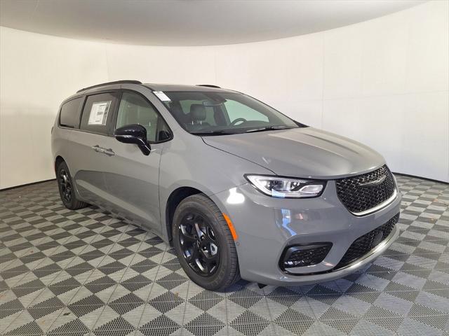 2025 Chrysler Pacifica Hybrid PACIFICA PLUG-IN HYBRID S APPEARANCE