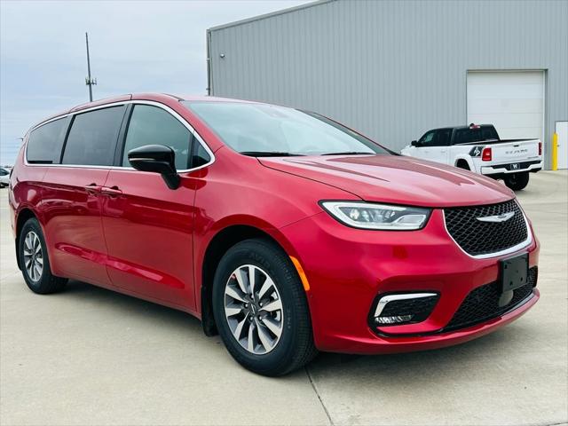 2025 Chrysler Pacifica Hybrid PACIFICA PLUG-IN HYBRID SELECT