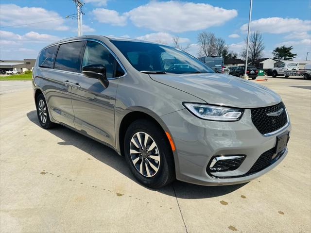 2025 Chrysler Pacifica Hybrid PACIFICA PLUG-IN HYBRID SELECT