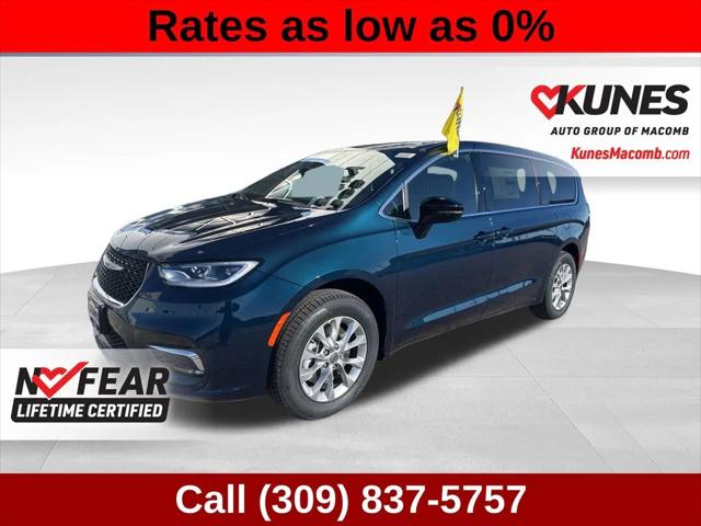 2025 Chrysler Pacifica PACIFICA SELECT AWD