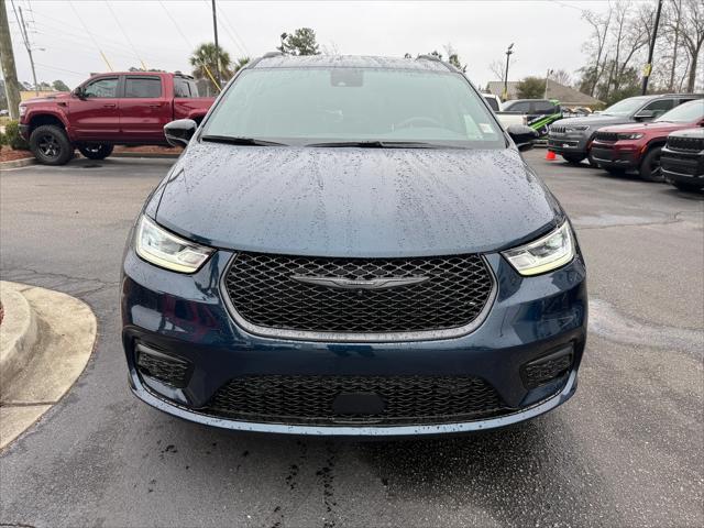 2025 Chrysler Pacifica PACIFICA LIMITED