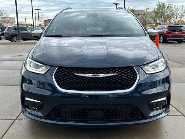 2025 Chrysler Pacifica Hybrid PACIFICA PLUG-IN HYBRID PINNACLE