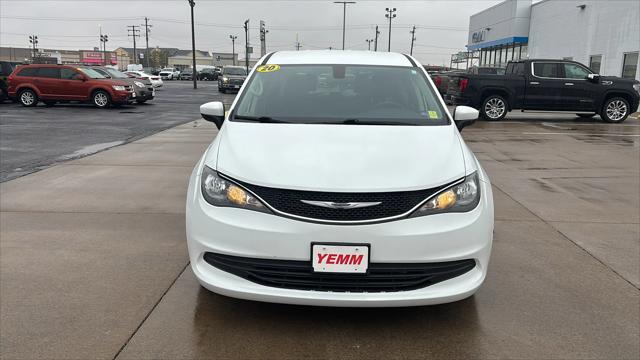 2020 Chrysler Voyager LX