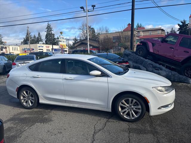 2015 Chrysler 200 Limited