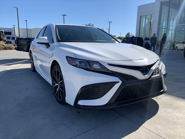 2023 Toyota Camry SE Nightshade Edition