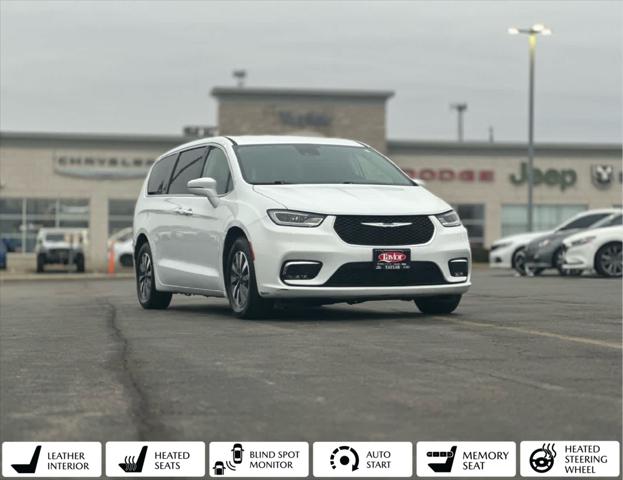 2022 Chrysler Pacifica Hybrid Touring L