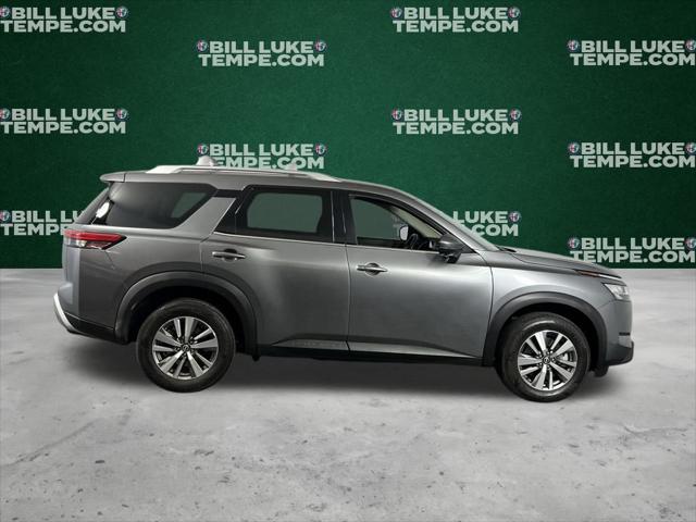 2023 Nissan Pathfinder SL FWD