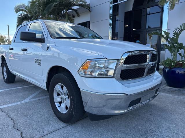 2022 RAM 1500 Classic SLT Crew Cab 4x2 57 Box