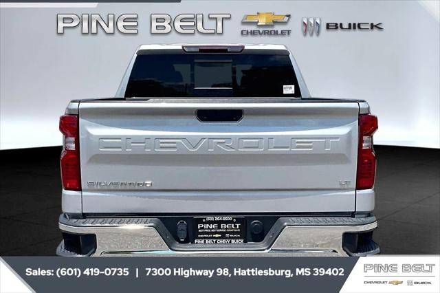 2022 Chevrolet Silverado 1500 4WD Crew Cab Standard Bed LT