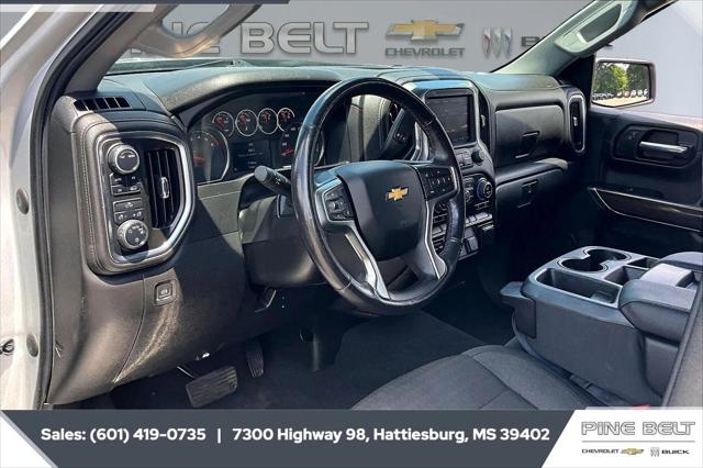 2022 Chevrolet Silverado 1500 4WD Crew Cab Standard Bed LT