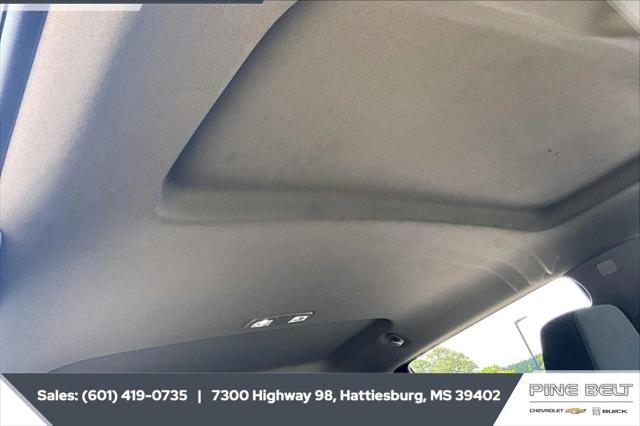 2022 Chevrolet Silverado 1500 4WD Crew Cab Standard Bed LT