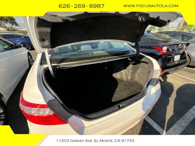 2016 Toyota Camry LE