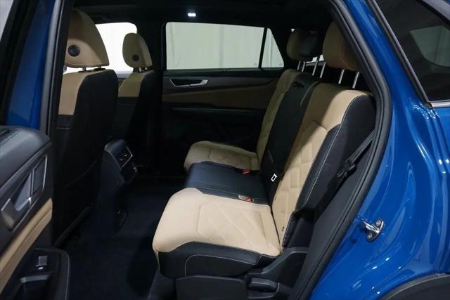 2025 Volkswagen Atlas Cross Sport 2.0T SE w/Technology