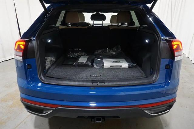 2025 Volkswagen Atlas Cross Sport 2.0T SE w/Technology