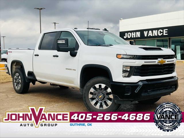 2024 Chevrolet Silverado 2500HD 4WD Crew Cab Standard Bed Custom