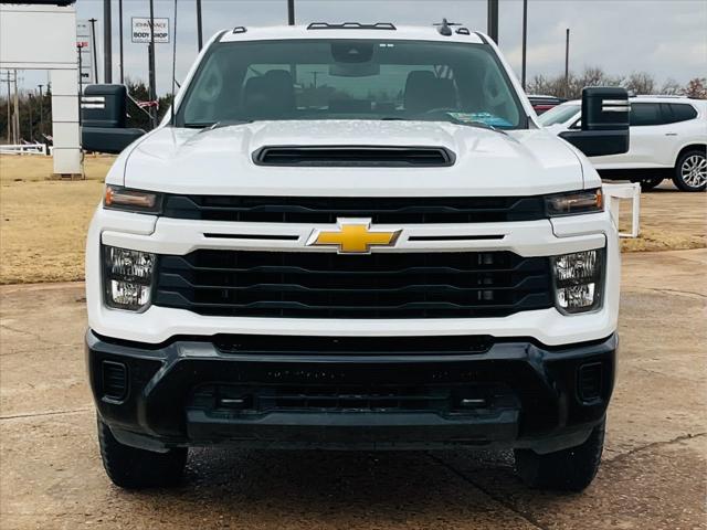 2024 Chevrolet Silverado 2500HD 4WD Crew Cab Standard Bed Custom