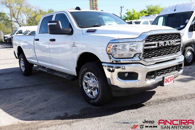 2023 RAM 2500 Tradesman Crew Cab 4x4 8 Box