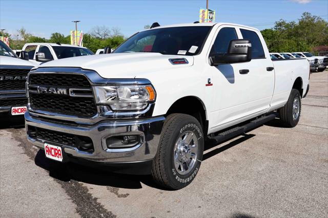 2023 RAM 2500 Tradesman Crew Cab 4x4 8 Box