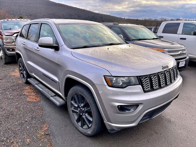 2021 Jeep Grand Cherokee Laredo X 4x4