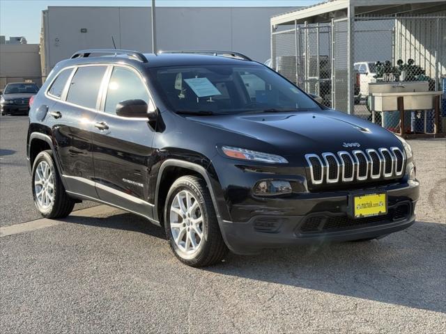 2017 Jeep Cherokee Sport FWD