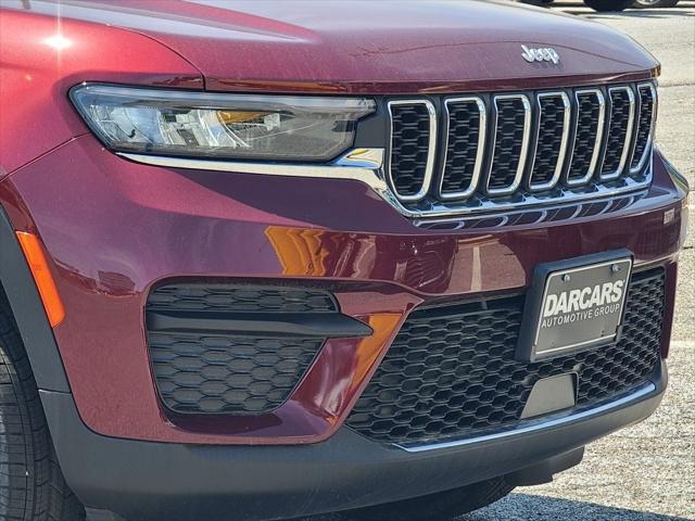 2025 Jeep Grand Cherokee GRAND CHEROKEE LAREDO X 4X4