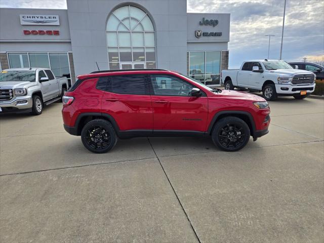 2025 Jeep Compass COMPASS LATITUDE 4X4