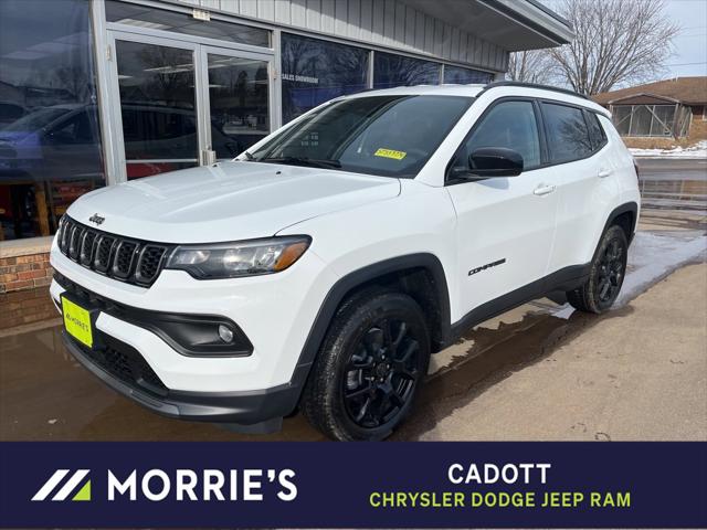 2025 Jeep Compass COMPASS LATITUDE 4X4