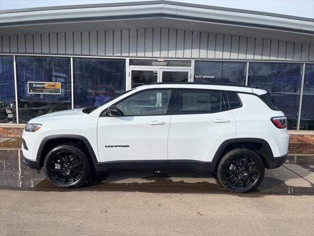 2025 Jeep Compass COMPASS LATITUDE 4X4