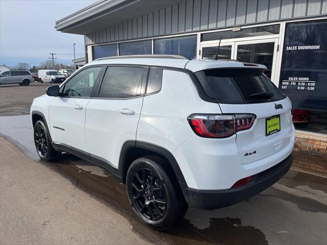 2025 Jeep Compass COMPASS LATITUDE 4X4