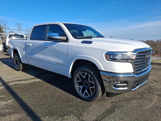 2025 RAM Ram 1500 RAM 1500 LARAMIE CREW CAB 4X4 64 BOX