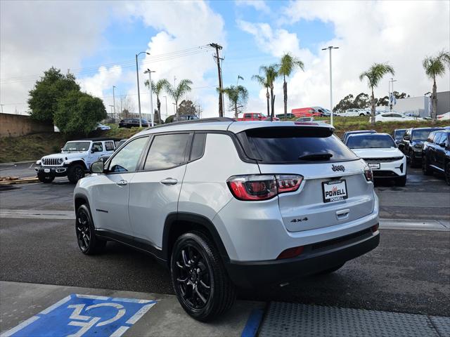 2025 Jeep Compass COMPASS LATITUDE 4X4