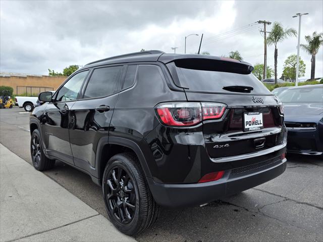 2025 Jeep Compass COMPASS LATITUDE 4X4