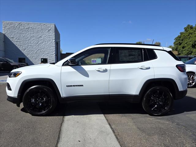 2025 Jeep Compass COMPASS LATITUDE 4X4