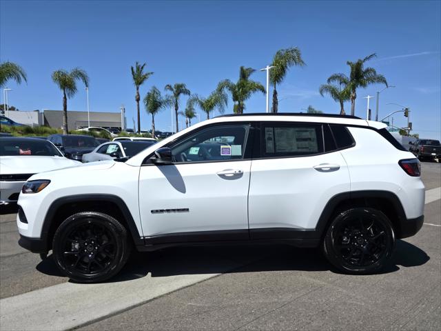 2025 Jeep Compass COMPASS LATITUDE 4X4