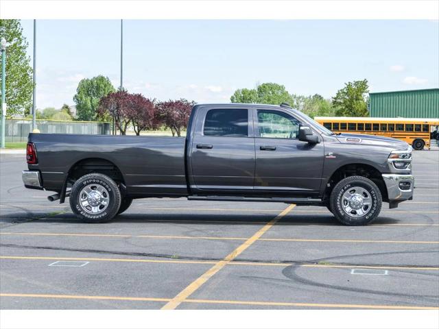 2025 RAM Ram 3500 RAM 3500 TRADESMAN CREW CAB 4X4 8 BOX