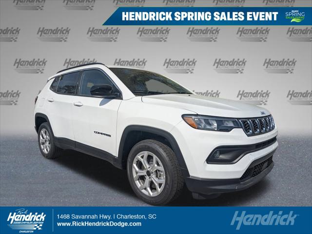 2025 Jeep Compass COMPASS LATITUDE 4X4