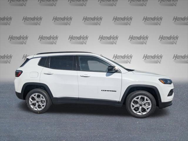 2025 Jeep Compass COMPASS LATITUDE 4X4