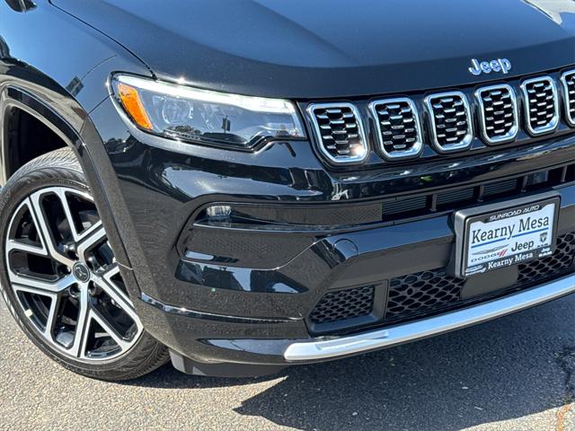2025 Jeep Compass COMPASS LIMITED 4X4