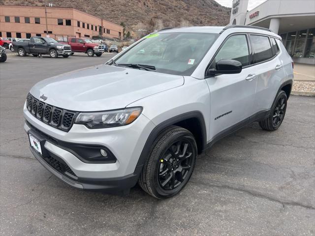 2025 Jeep Compass COMPASS LATITUDE 4X4