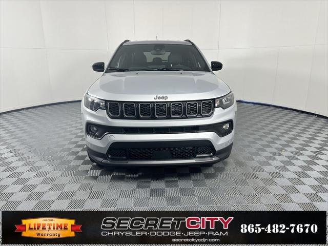 2025 Jeep Compass COMPASS LATITUDE 4X4