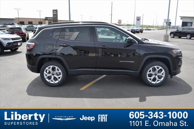 2025 Jeep Compass COMPASS LATITUDE 4X4 2025 Jeep Compass COMPASS LATITUDE 4X4