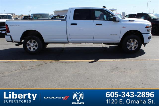 2025 RAM Ram 3500 RAM 3500 BIG HORN CREW CAB 4X4 8 BOX
